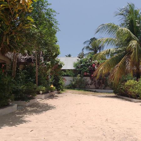 H & H Bungalows 南威 外观 照片